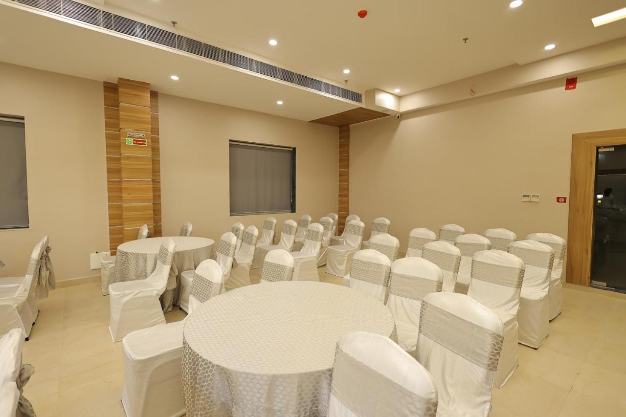 Hotel Sharda Residency Patna  Ngoại thất bức ảnh