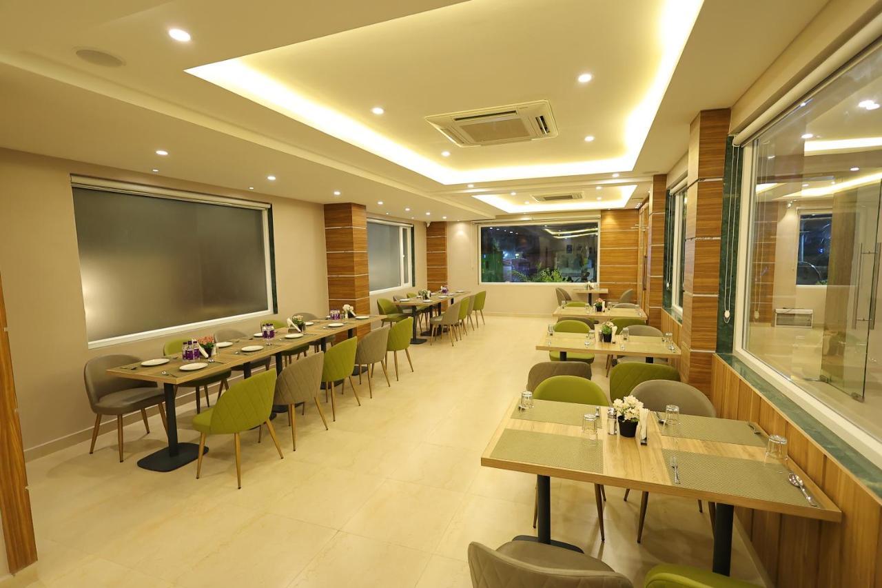 Hotel Sharda Residency Patna  Ngoại thất bức ảnh
