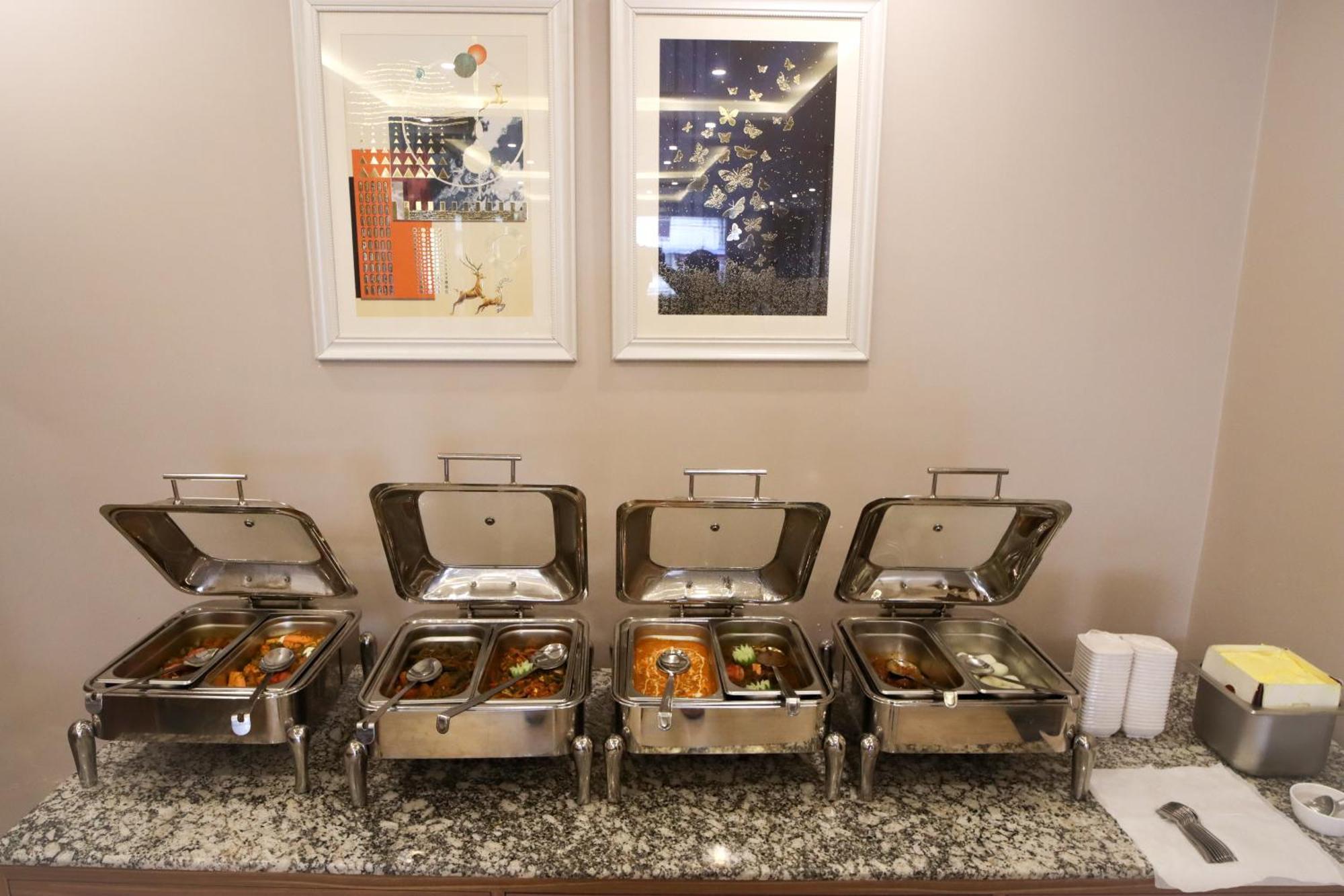 Hotel Sharda Residency Patna  Ngoại thất bức ảnh